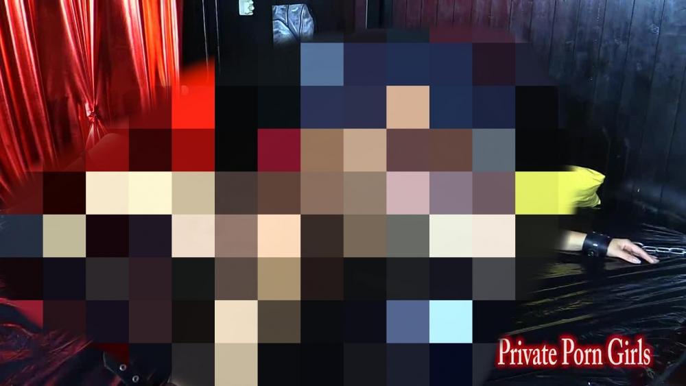 Studentin Aira 24j. beim BDSM Sklaven-Casting - Teil 3 von 3