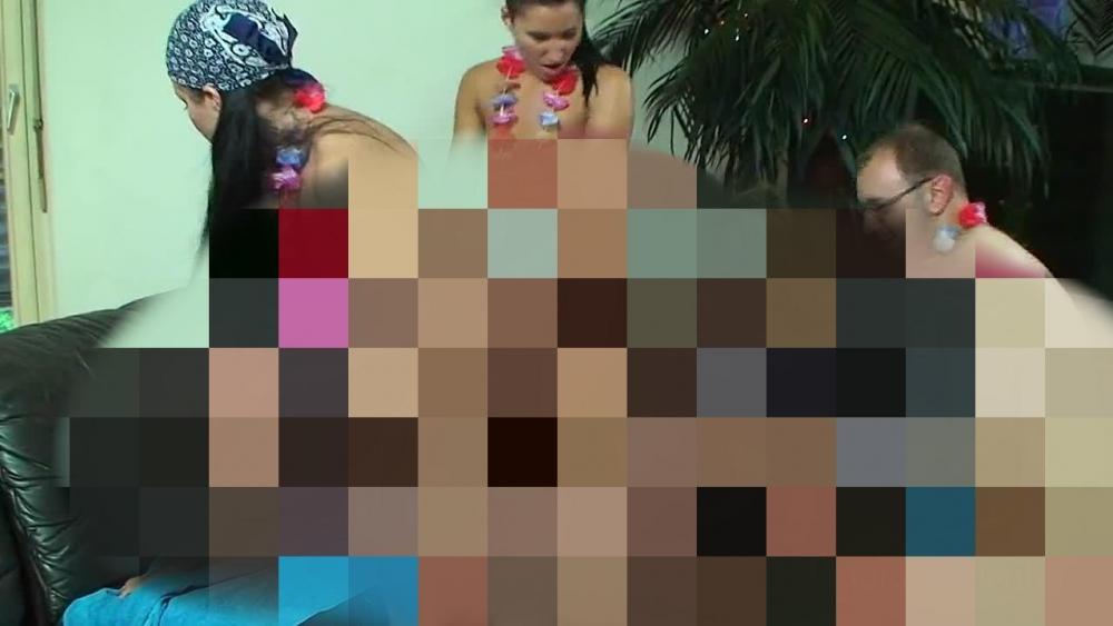 3 Bi-Girls brauchen Schwänze für Fick-Party - Teil 2 von 3