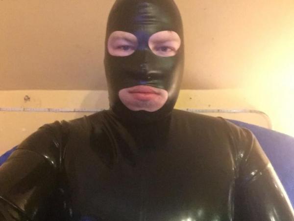 LatexDave1990