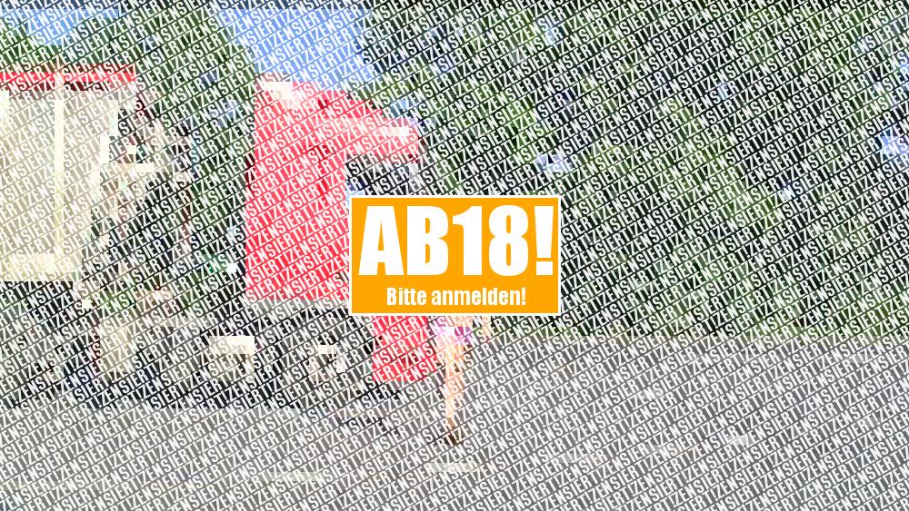 Blanke Fotze und hohe Hacken auf dem Autohof