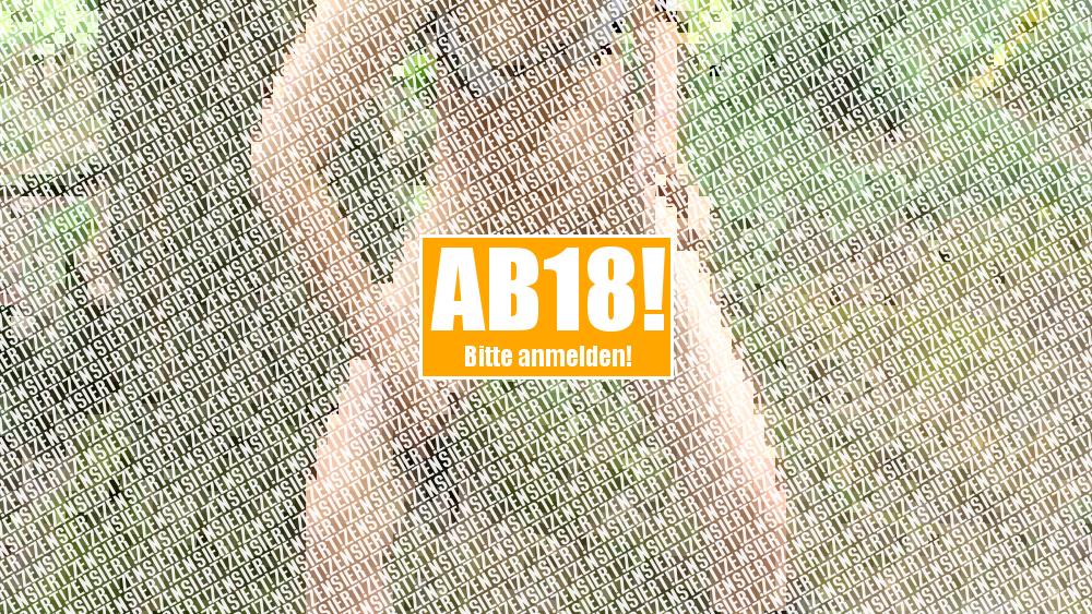 Im Stehen angepisst!