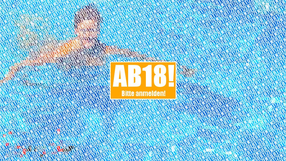 Splitternackt im Pool