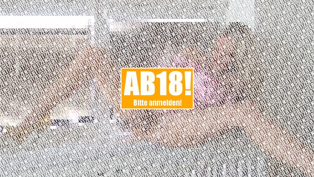 In heißen Dessous am Fenster masturbiert!