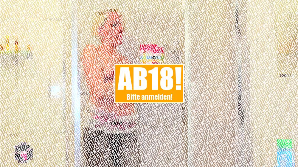 Mit den Gummistiefeln unter der Dusche