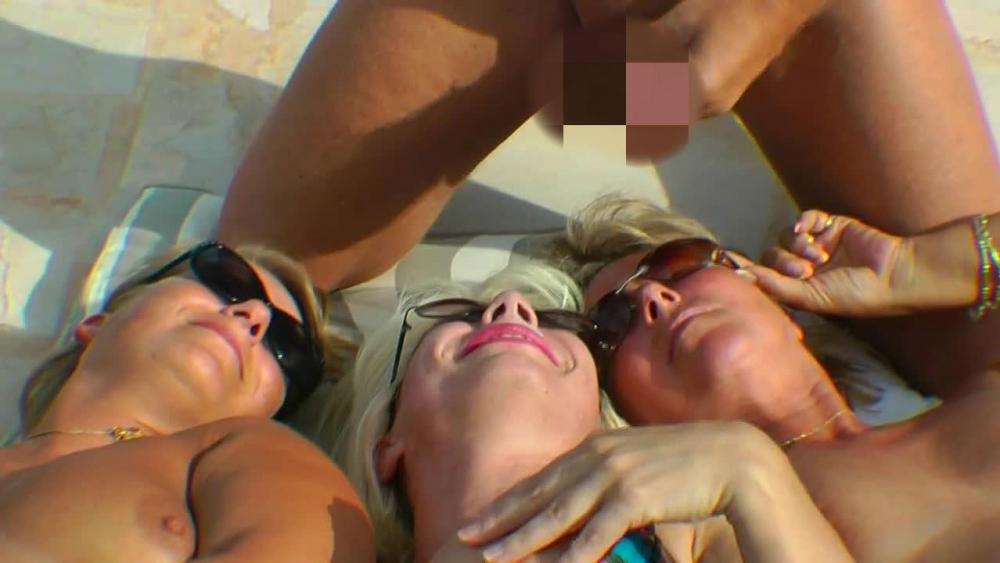 3 Milf-Muttis ins Gesicht gewichst!