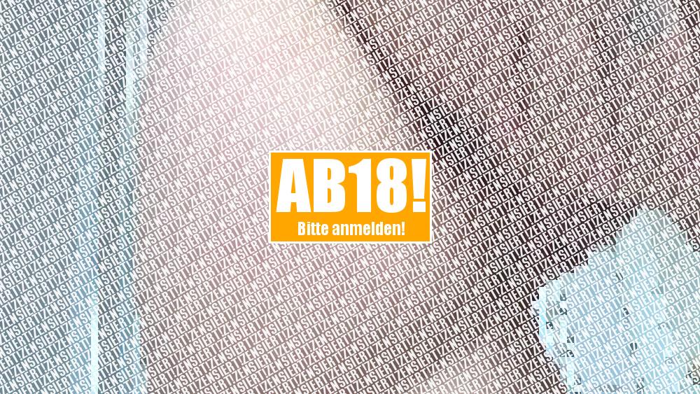 Arschfotze im Bad selbst gefickt