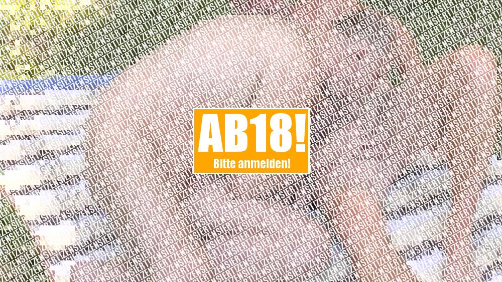 2 Bi-Männer blasen sich gegenseitig