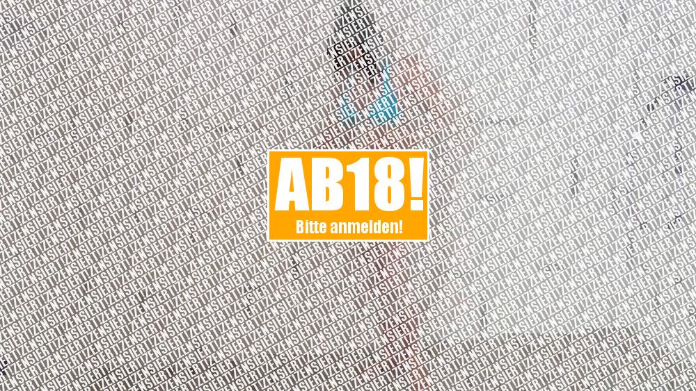 Duschen im Regenmantel