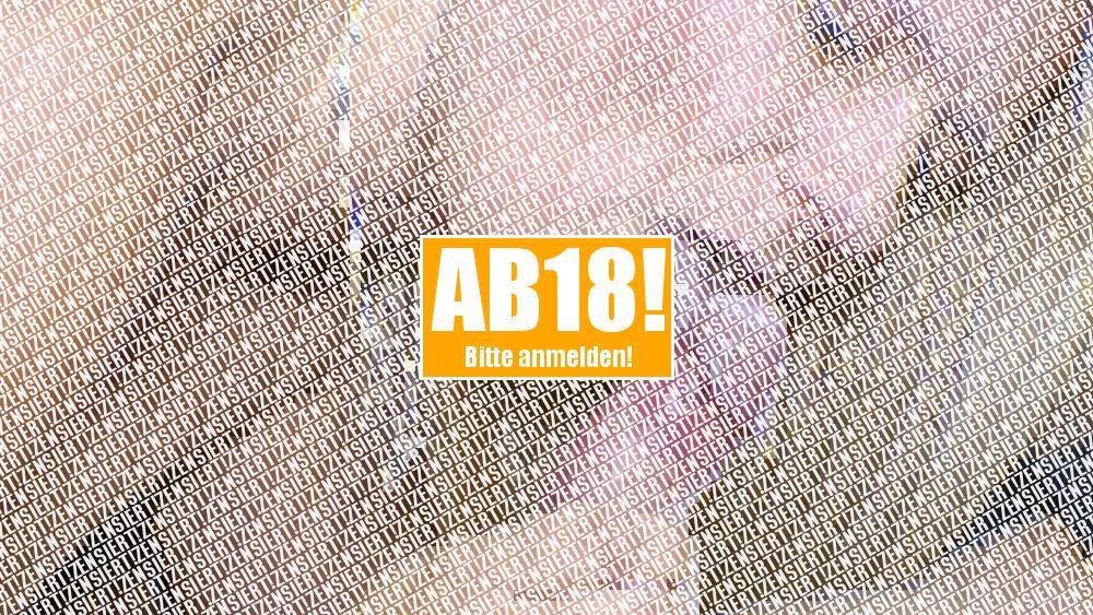 Erster Blowjob für Muttersöhnchen