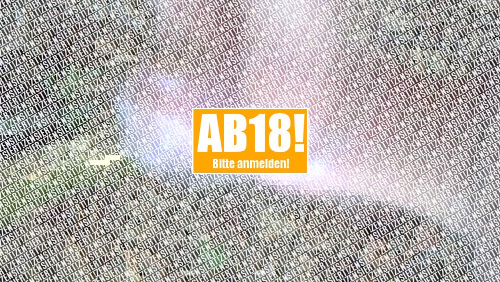 Abspritzen in ein Kondom im Wald