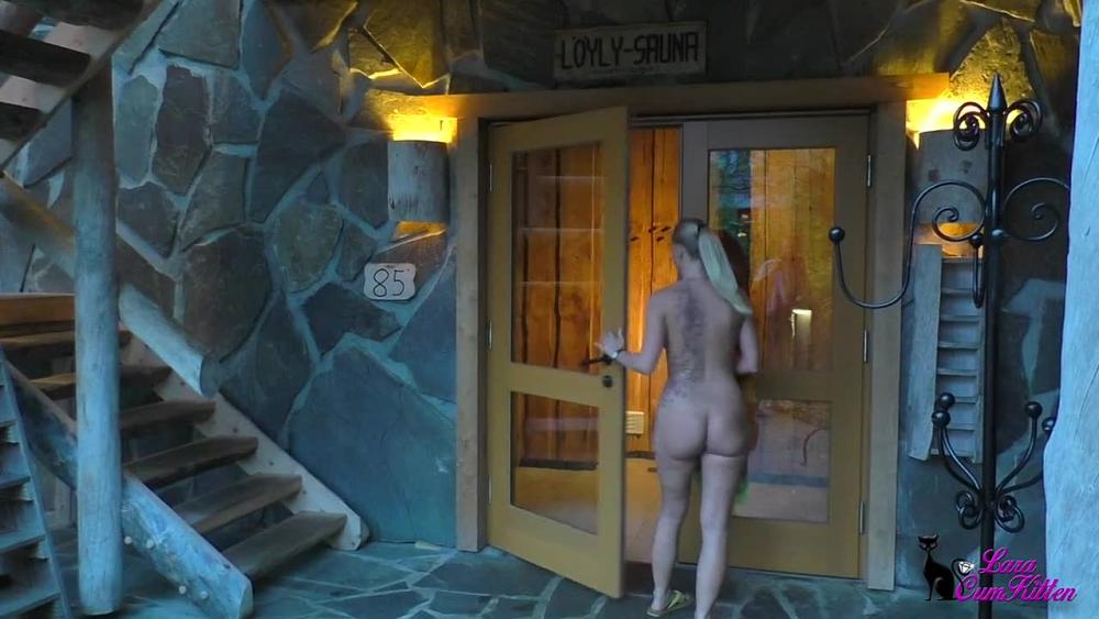 Lara cumkitten sauna