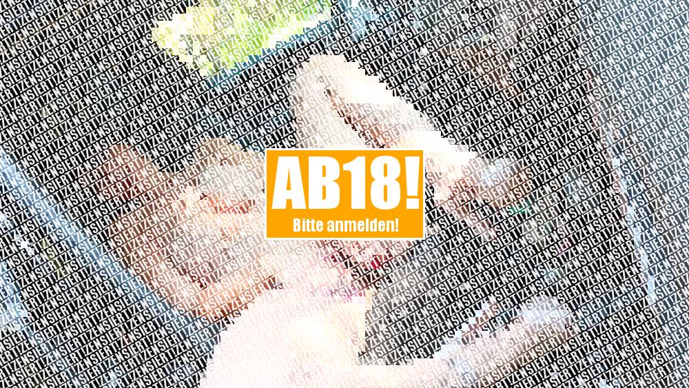 Möse mit Dildo im Auto abgefickt