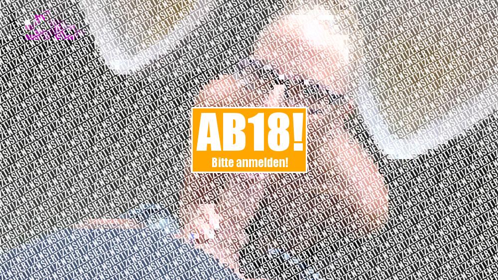 Schwanzgeil im öffentlichen Herren WC – Blowjob Quickie mit Brillen Facial
