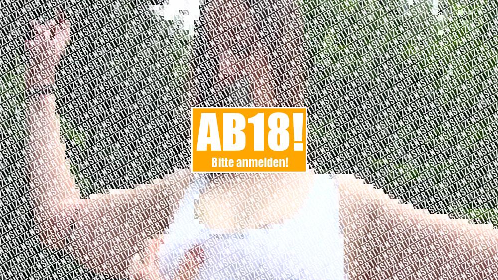 Gefesselt begrapscht wehrlos am Zaun!