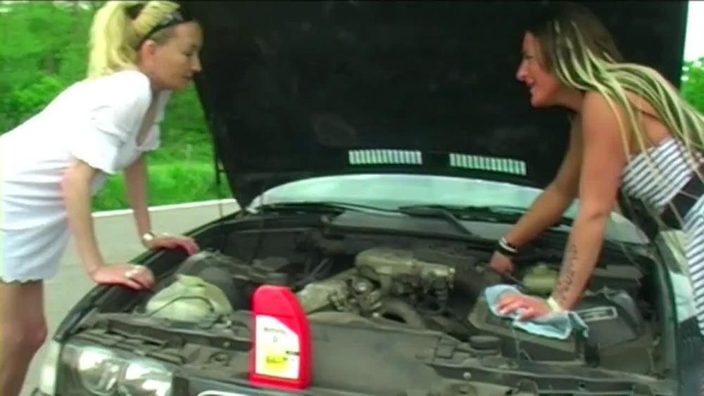Motor braucht Öl und die Möse braucht Sperma