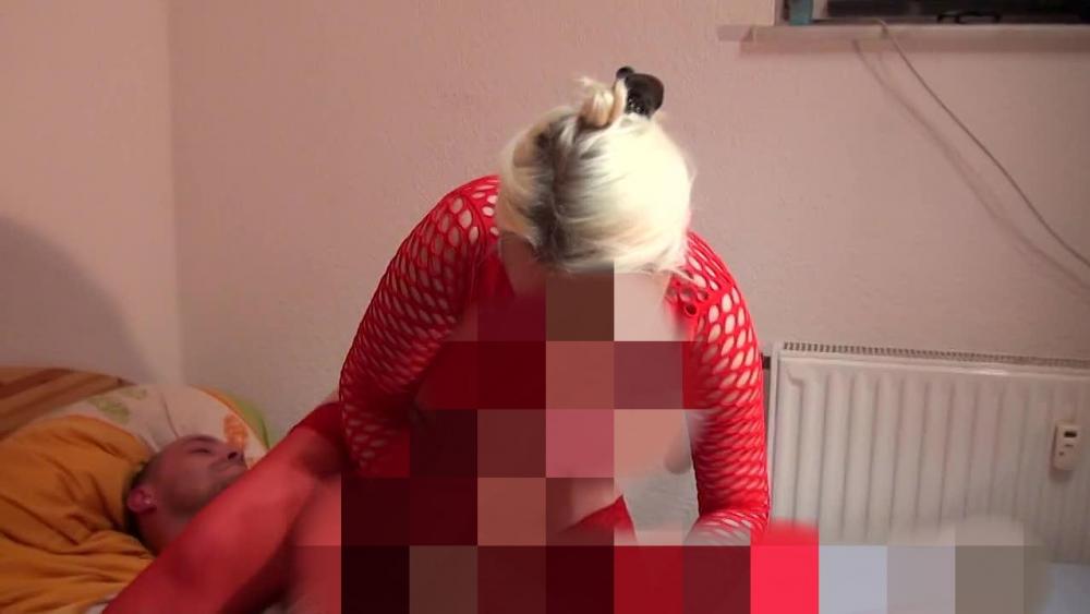 User trifft mich Live und wir besorgen es uns geil in der 69er Stellung