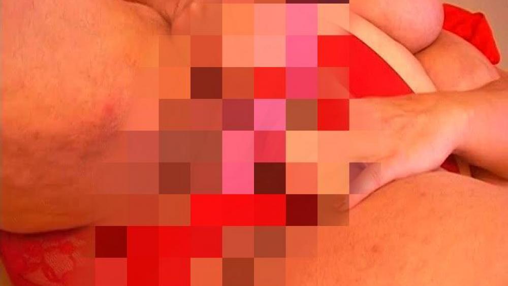 Dildo und Höschen