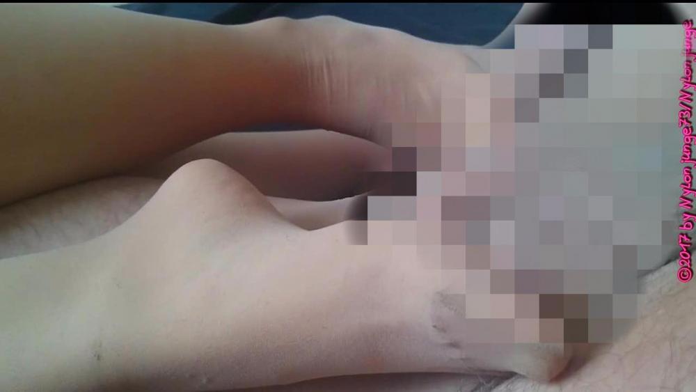 Nylonfüße und Nylonschwanz ** FSH Date **
