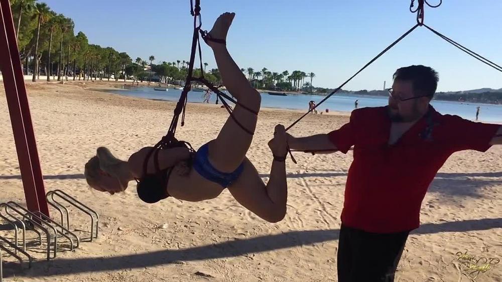 Bondage in Public: Alcúdia (ft. Akai Ryuu)