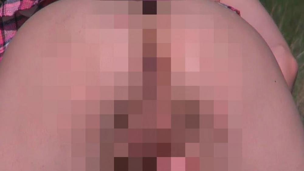 Hard Doggy ficken – Creampie – Oudroor