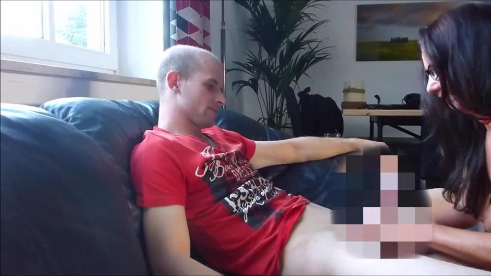 Arbeitskollege von meinem Freund besucht mich, Teil 2
