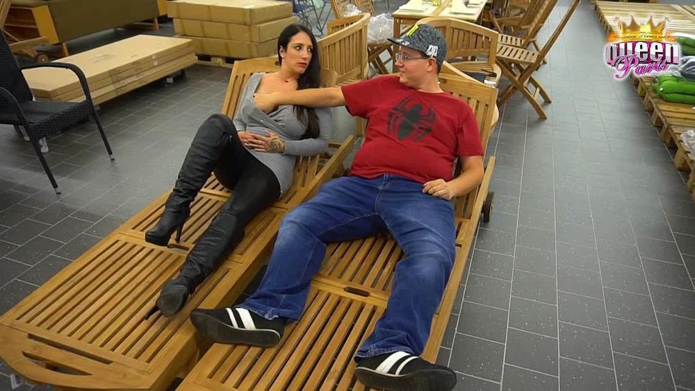 Mitten im Baumarkt ! Unglaublicher Teeny-Sex mit Jan 18 !!!