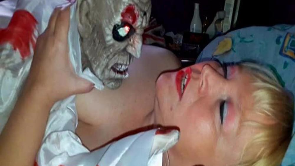 vom Zombie gefickt