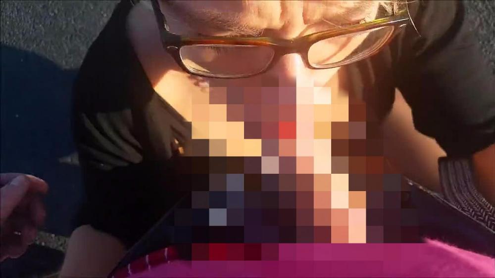 Bei Anruf Sperma! Outdoor Blowjob!