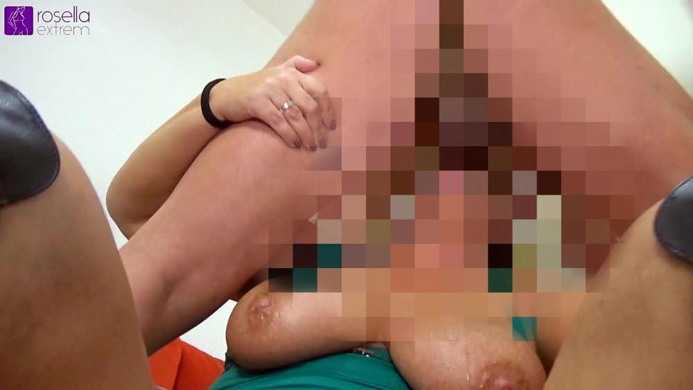 Extreme Gagging Kehlenstopfung  und Fotzentortur mit Mega Squirt-Explosion