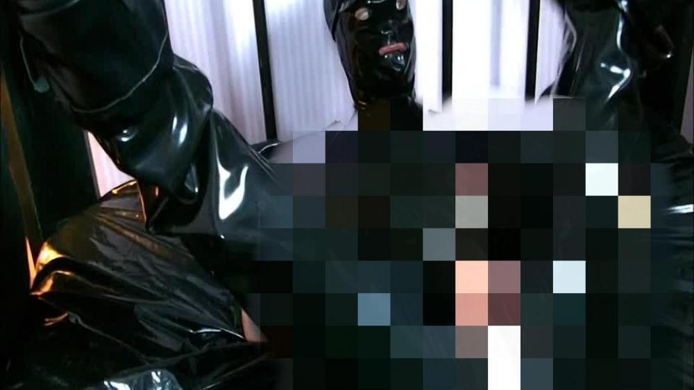Bi-Sklaven-Gang-Bang Teil 3 – Arschexplosion und Mega Cumshot
