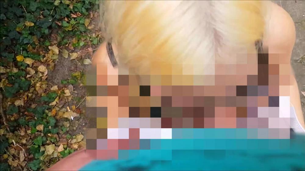 Public Blowjob auf der Venus!