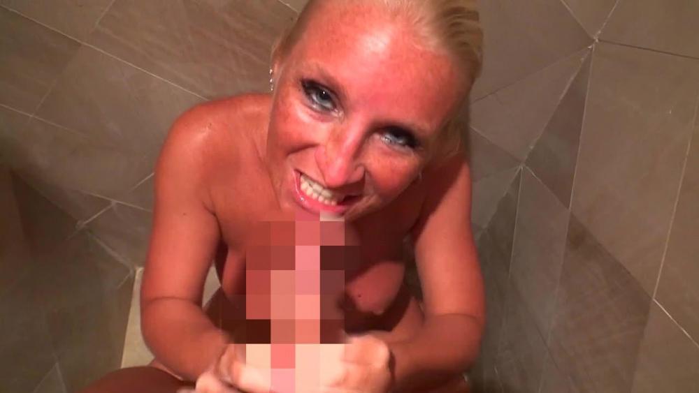 Doppelte Dosis – ich brauch es dirty XXL Sperma und Pisse