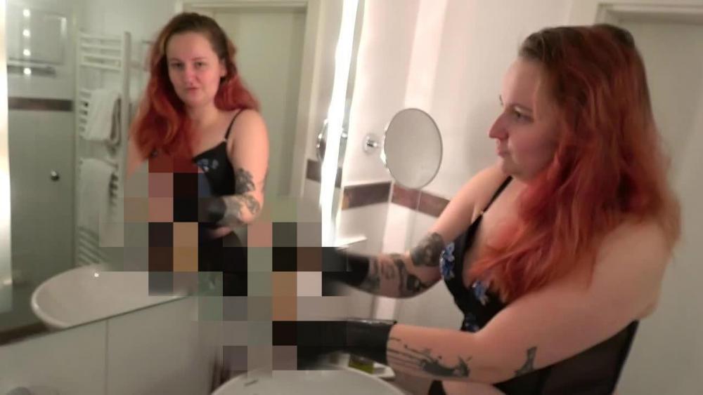 Keuschhaltung extrem: Latexhandschuhe