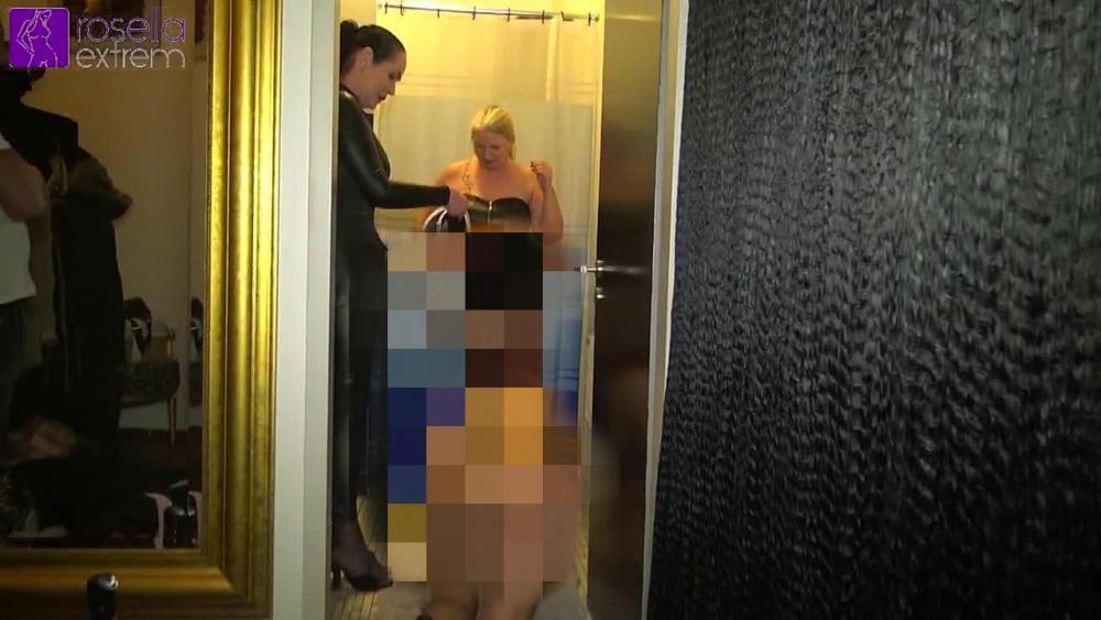 Teeny-Girl, Hot Svenja, ins Maul gepisst!