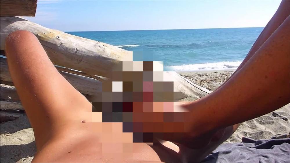 Footjob, Blasen und mit Sperma rumsauen