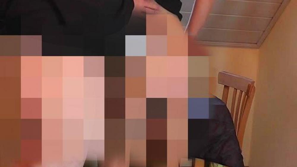 Nylon Strümpfe vollgespritzt