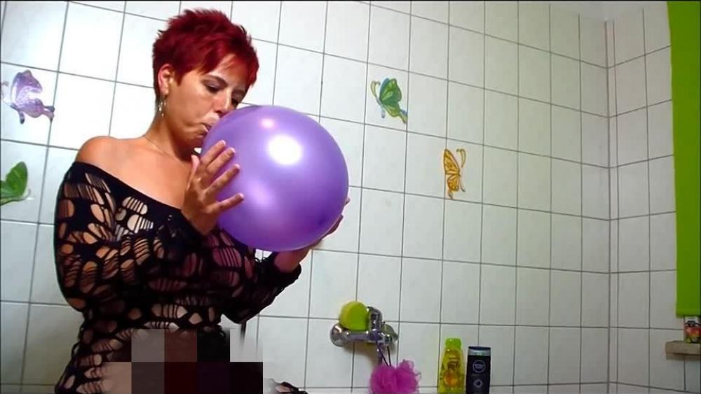 Auf die Latex Luftballons gepisst