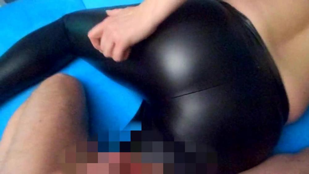Spritz mein Legginsarsch voll