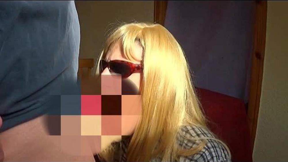 Blonde Milf kriegt es richtig besorgt
