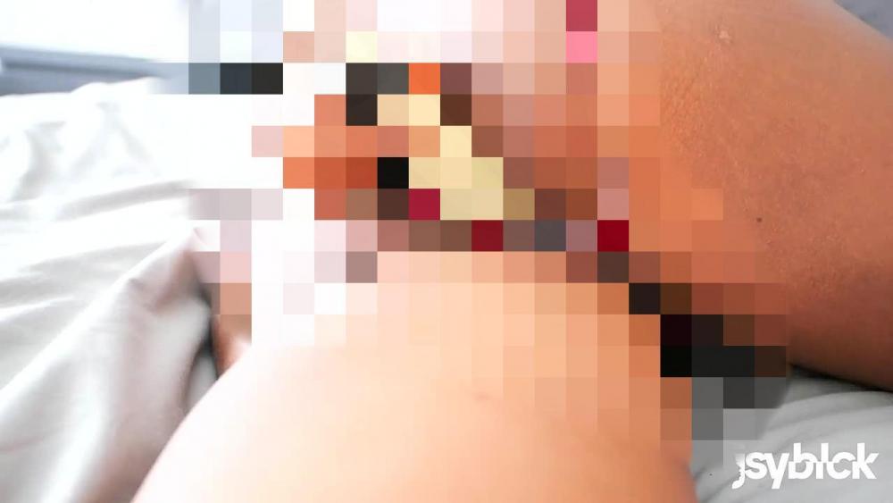 Geile Spiele mit meinem Dildo
