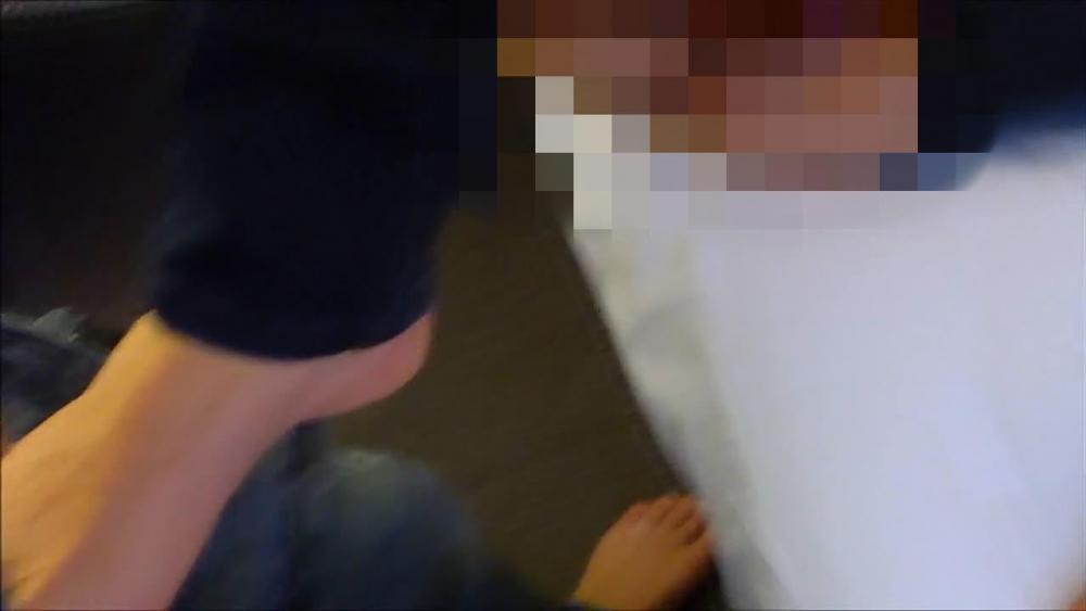 Beim Ficken erwischt – Dreier im Hotel, Teil 1