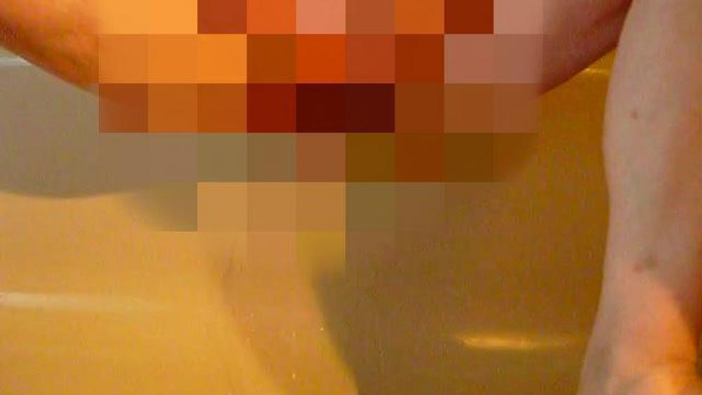 mit tampon in der möse geil gepisst