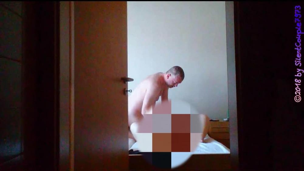 Fotze Fummeln im Pensions Zimmer ** Voyeur Kamera **