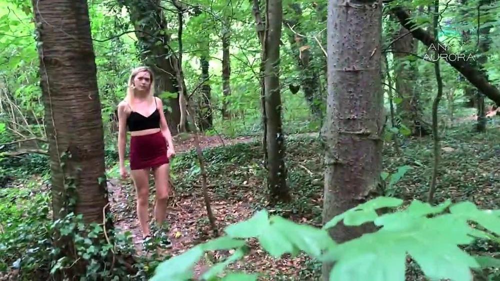 Annyaurora Spanner Fickt Die Teeny Göre Im Dunklen Wald Anny Aurora Privates Amateur Video 