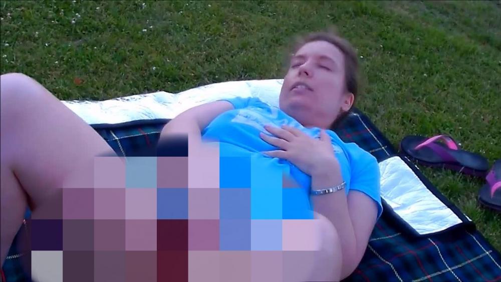 Outdoor Orgasmus Masturbation im Park Pussy – Teil 3