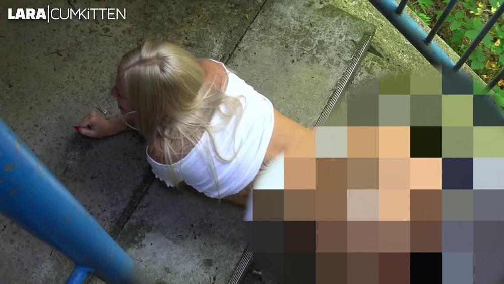 Fick mich DOGGY im Parkhaus | Public PRALLARSCH im Micro String