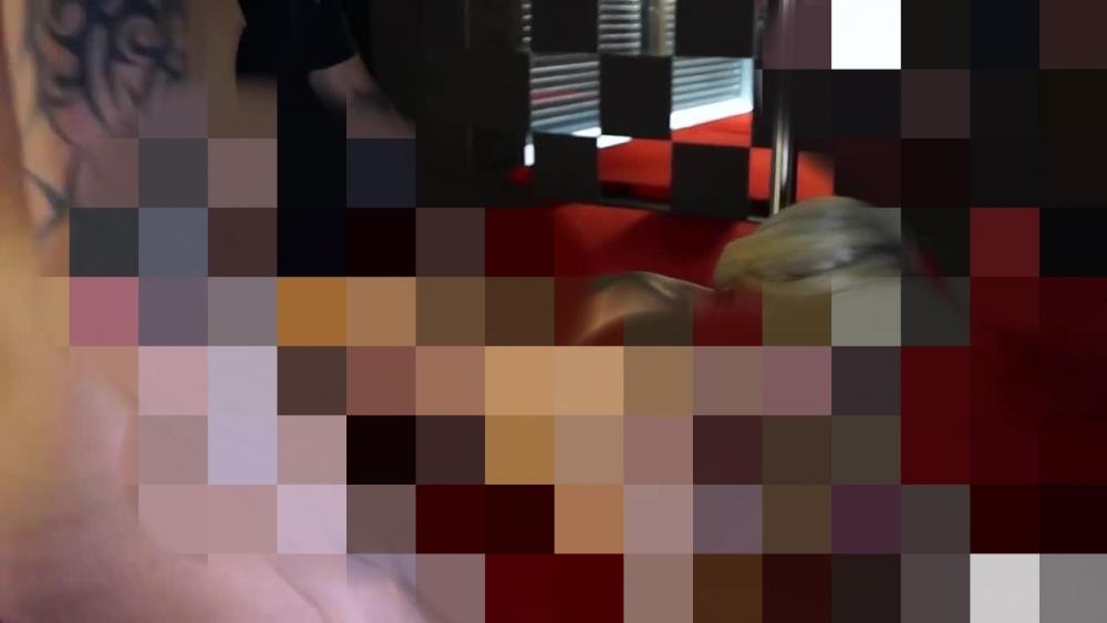 geile schwanzparade für die milf stute im swingerclub