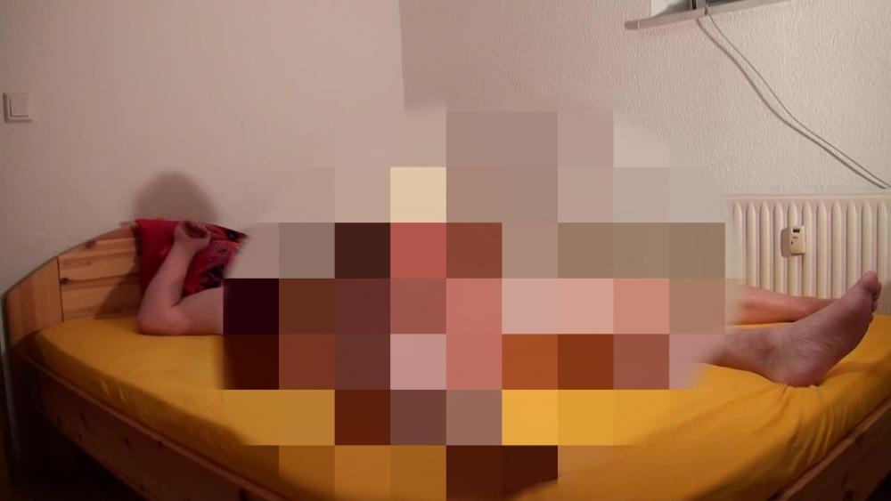 DEEPTHROATING und Ficken mit Riesenschwanz