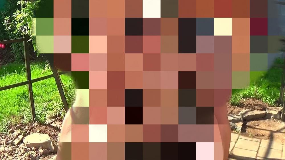 Einmal Pisse und Sperma für Blondienchen bitte!