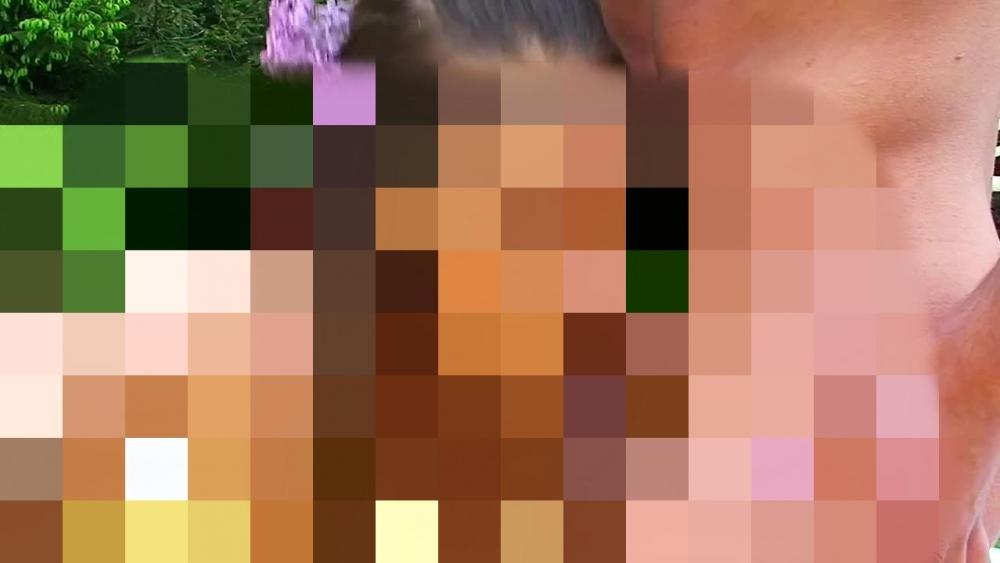 Freilaufende Wildfotze gnadenlos aufgespießt!